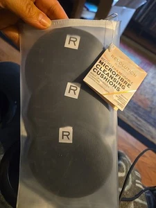 REVOLUTION Cleansing Cushions Microfiber Cruelty-Free - Bild 1 von 4