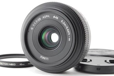 "MINT" Panasonic Lumix G 20mm/F1.7 H-H020 Wide-Angle Pancake Lens w/Soft case - Image 1 of 4