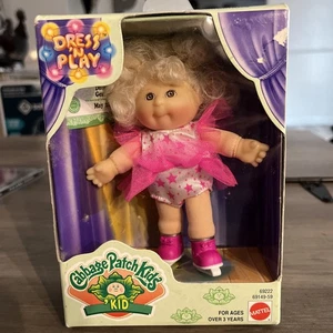 Bambola vintage 1998 Cabbage Patch vestito bambini 'N Play 5" nuova con scatola - Foto 1 di 2
