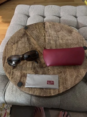 Gafas de sol Ray-Ban RB4061 642/57 marrón tortuga polarizadas marco Italia solamente y estuche Foto 1 de 4