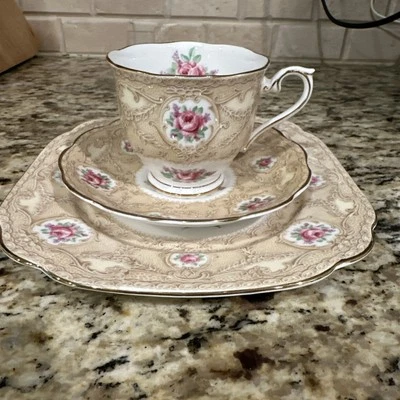 Royal Albert Crown China “Devonshire Lace” Square Luncheon Plate, Cup & Saucer - Image 1 of 4