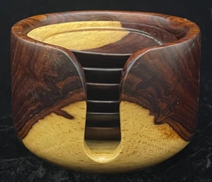 Juego de 6 posavasos redondos de madera exótica de 3" con soporte - Imagen 1 de 10