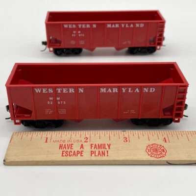 Two (2) Model Power HO Scale WM Western Maryland 36' 2-Bay Open Hoppers #52073 - Image 1 of 4