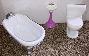 Barbie Size Doll Bathroom Furniture For Play Or Dioramas - Picture 1 of 1