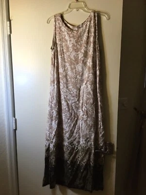 Maxi Vestido Resort Peppermint Bay New York Tostado Floral Tanque Pequeño Foto 1 de 4