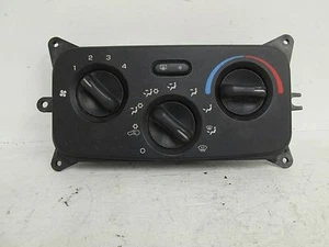 2002 Jeep Liberty Heater AC Control Manual Type Black 150404 R116 - Foto 1 di 1