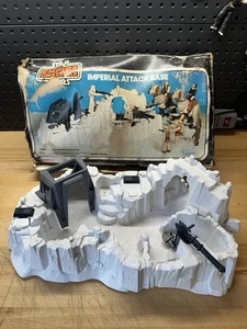 Vtg Star Wars Hoth Imperial Attack Base Playset Complete W/ VERY POOR BOX - Picture 1 of 9