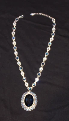COLLAR PIEDRA AZUL CRISTAL GLAMOROSO - PRECIOSO DISEÑO CLÁSICO Foto 1 de 3