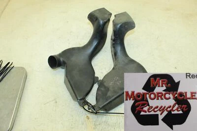 99-02 YAMAHA YZF R6 OEM COLECTOR DE ADMISIÓN DE AIRE DERECHO IZQUIERDO TUBO DE SNORKEL JUEGO DE CONDUCTOS E4 Foto 1 de 4