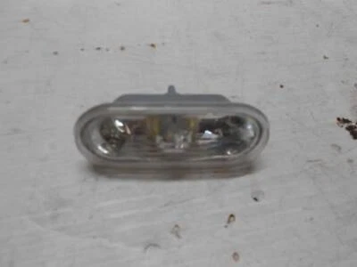 1999 - 2006 Volkswagen Passat крыло боковой мигалка свет - слева или справа - Изображение 1 из 3