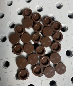 Lego 1x1 Marrón Oscuro Redondo Acabado Suave Azulejos Punto Piso Techo Nuevo Lote de 25 - Imagen 1 de 2