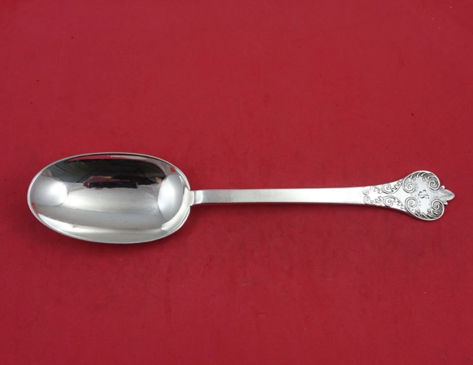 Cuchara para servir William and Mary de Mappin and Webb de plata de ley 8 1/8" Foto 1 de 3