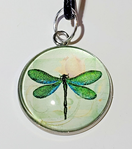 VETEMENTS Collana con ciondolo cabochon libellula "verde giardino" su 19 pollici Cavo