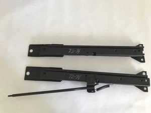 1972-74 c3 corvette ONE SET OF SEAT TRACKS GM  used - Bild 1 von 3