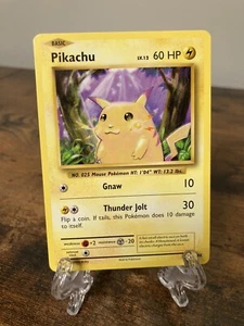 Pokemon XY Evolutions Pikachu Common Card Mint Condition 35/108 Fast Shipping - Picture 1 of 2