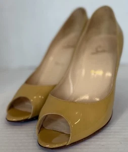 Christian Louboutin Pumps Lackleder beige Peeptoe Größe 38 1/2 - Bild 1 von 15
