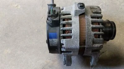 14-16 Hyundai Elantra Alternator 373002E80 2545959 - Image 1 of 4