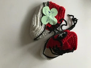 Hand gestrickte warme Strümpfe, Wollsocken in verschiedenen Farben und Mustern - Bild 1 von 1