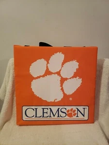 Officially Licensed NCAA Clemson Tigers Team Logo Stadium Cushion with Handle - Picture 1 of 2