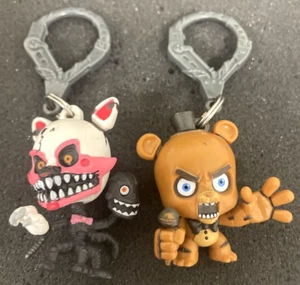 Five Nights At Freddy’s FNAF Llavero Mochila Colgador Lote de 2 - Imagen 1 de 20
