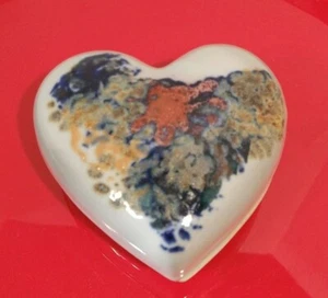  Vintage Hand Made Ceramic Chrystaline Glazed Footed Heart Shaped Jewelry Box 5" - Picture 1 of 12