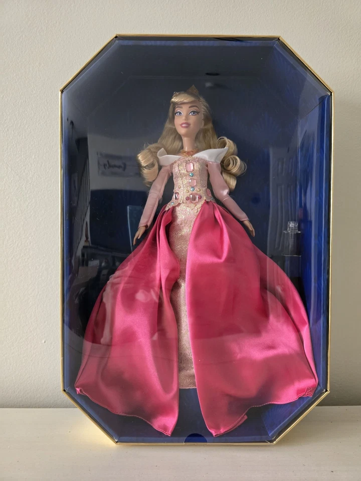 Disney Collector Radiance Collection Princess Aurora Doll Mattel HLX66 BOX