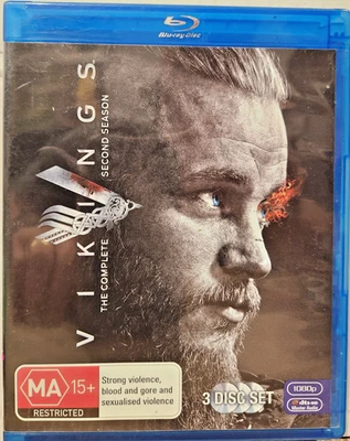 VIKINGS: SEASON 2 - Clive Standen, Jessalyn Gilsig, Travis Fimmel - 3 BLURAYS - image 1 of 2