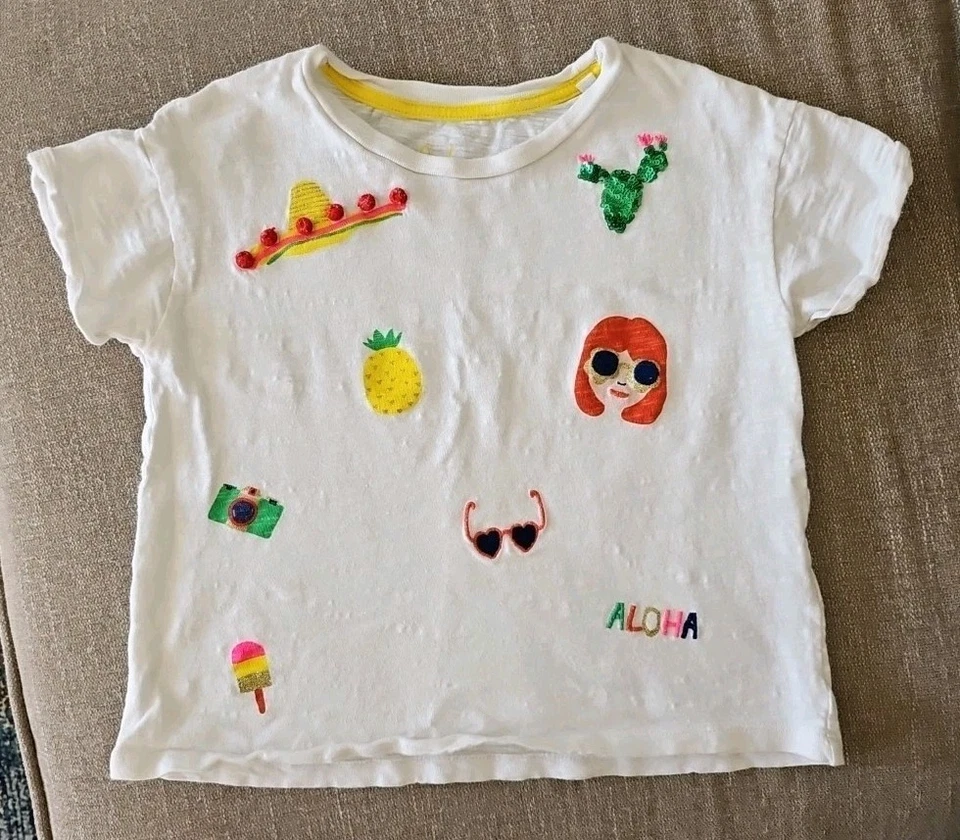 Mini Boden Girls White Short Sleeved Tee Shirt Size 5-6 Summer Motifs - Image 1 of 2