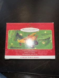 Hallmark Keepsake Ornament 1930 Custom Biplane Collector's Kiddie Car (2001) - Imagen 1 de 1