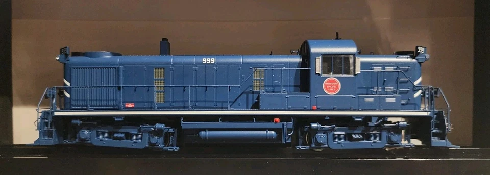 Bowser 25214 HO Missouri Pacific ALCo RS-3 Diesel Locomotive w/ DCC & Sound #999