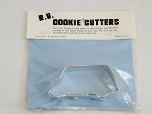 Re.V. vintage Cortador de galletas de metal raro hecho en EE. UU. - Imagen 1 de 1