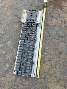 GE 225 AMP 42 CIRCUIT MAIN LUG PANEL 120/240 v vac TM42422 3p circuit breaker - Picture 1 of 16