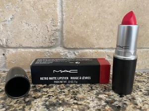 MAC Retro matter Lippenstift Kostenloser Versand Neu in OVP im Farbton "Relentless Red" - Bild 1 von 7