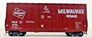 HO Scale Athearn Blue Box RTR 40' Plug Door Hi-Cube Car Milwaukee Road Kadees - Picture 1 of 7
