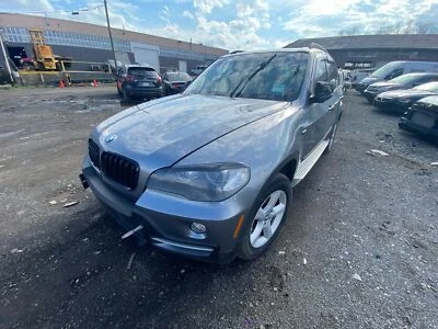 Alternador usado compatible con: BMW X5 2008 3,0 L 180 amperios sin suspensión activa grado A Foto 1 de 4