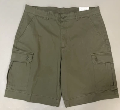 St John's Bay Khaki Olive Green At Knee Cargo Shorts Size 36 10" Inseam NEW - Image 1 of 4
