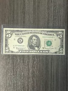 Us Paper Currency - Picture 1 of 4
