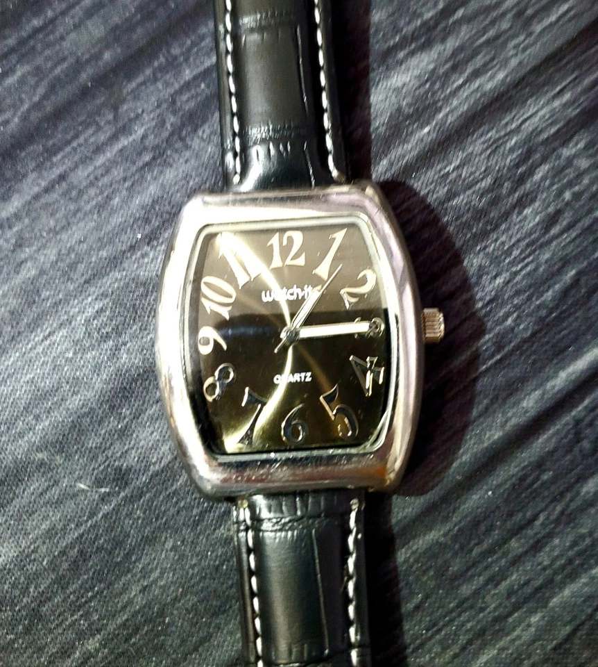 Raro Reloj Watchit Hombre Tonneau Barrel Batería Nueva y Correa Foto 1 de 4