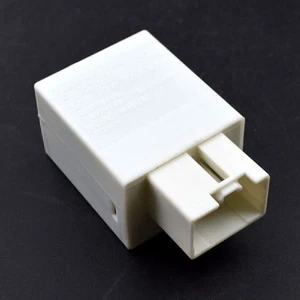 NEW Automotive Flasher Relay GJ6A66830 FOR Ford Mazda 3211-224-320 - Picture 1 of 7
