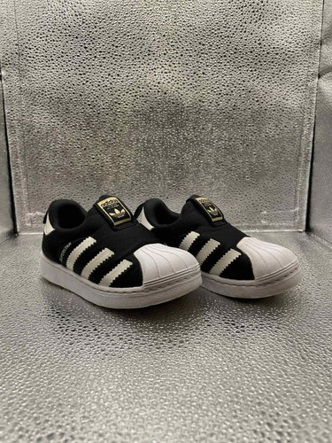 Adidas Superstar taglia 6k