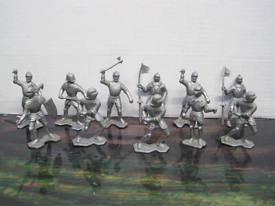 11 Louis Marx Caballeros Medievales Soldados Caballero 2.25" T Gris Plata 1963 Foto 1 de 4