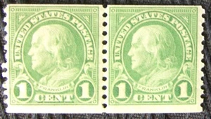 US 1¢ Stamp Benjamin Franklin SC #597 MNH a pair - Picture 1 of 1
