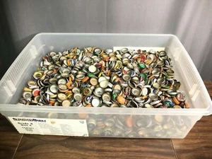 Lot Of Beer Bottle Caps 20 Lb Pounds ARTS CRAFTS Design Some With Dents - Picture 1 of 10