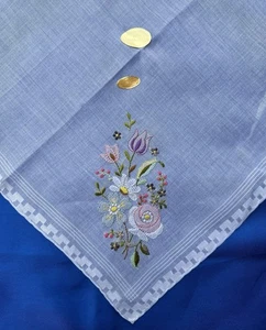 Vintage I Magnin & Co Ladies Hankie Hanky Handkerchief Switzerland Floral NWT - Picture 1 of 3
