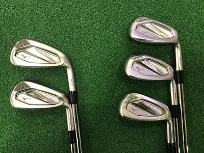 Mizuno JPX 925 HOT METAL Iron Set 6-9,Pw 5pc Flex Stiff Dynamic Gold 95 S200 - Image 1 of 4