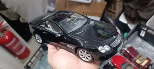 MERCEDES BENZ SL-CLASS PREMIER EDITION MAISTO SCALA 1:18 - Foto 1 di 17