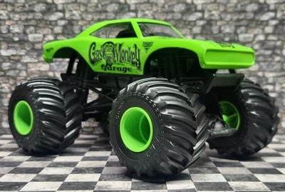 Monster Jam 2017 Hot Wheels escala 1:24 • Monster Truck Gas Monkey Garage [suelto] Foto 1 de 4