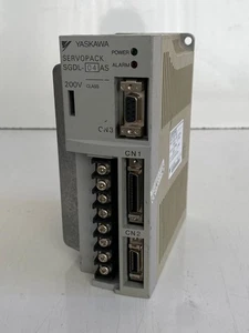 YASKAWA / SERVOPACK / SGDL-04AS / Servo Drive / AC200-230V - Picture 1 of 11