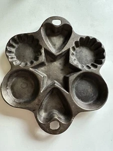 Vnt Cast Iron Muffin Tart Baking Pan Heart Star Fluted Hanging Decorative Round - Picture 1 of 21