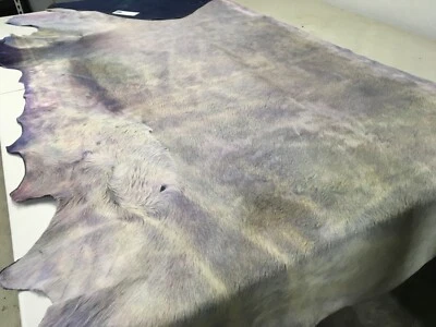 Cowhide leather hair on. 27.5 Square feet first Quality made in Italy. - Imagem 1 de 4